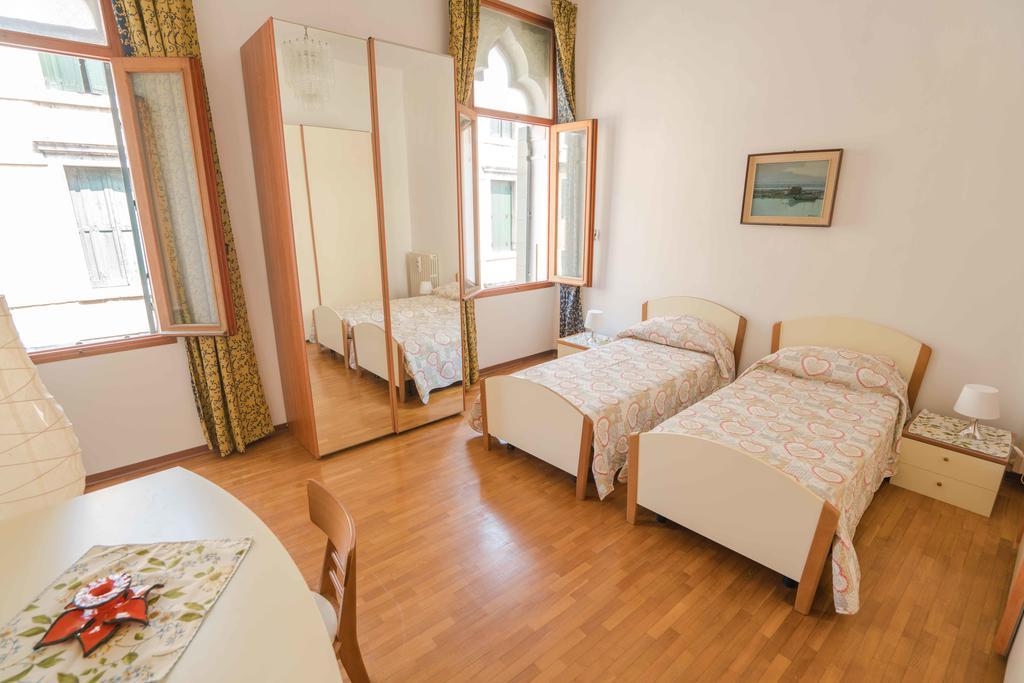 Ca' Simonne Apartment Venesia Bagian luar foto